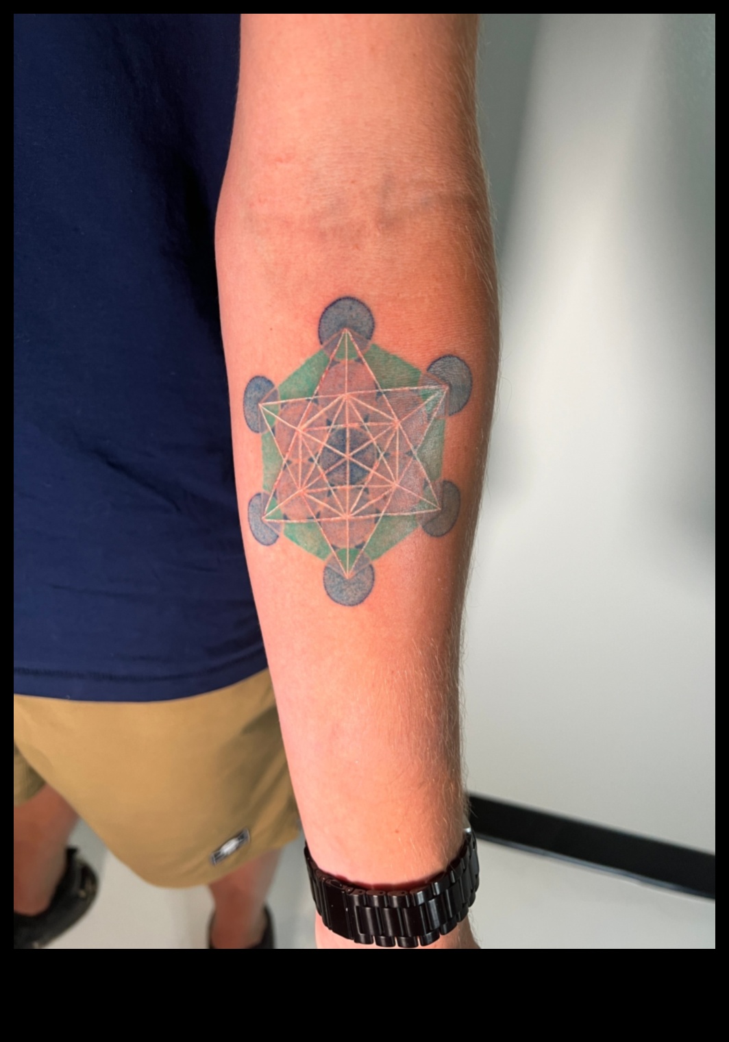 أناقة الشعار: كشف سجلات الوشم الرمزية