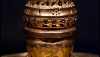 السفن اللامعة: براعة الأعمال المعدنية القديمة