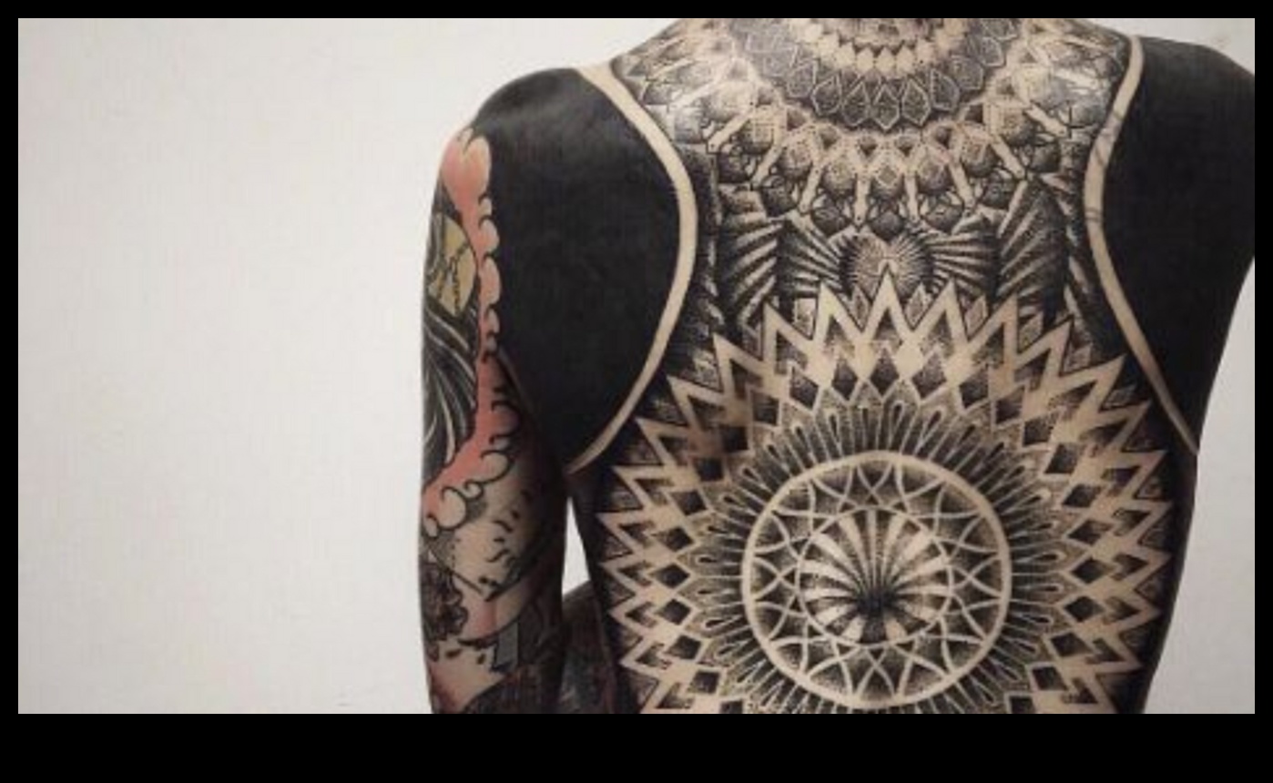 آفاق مخفية: اكتشاف سحر الوشم الذي لا يقاوم