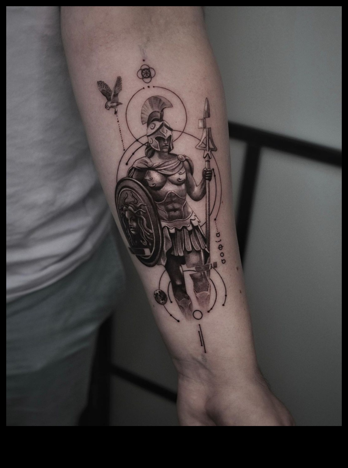 الانصهار الفني: حيث يلتقي الإبداع بالجلد في الوشم