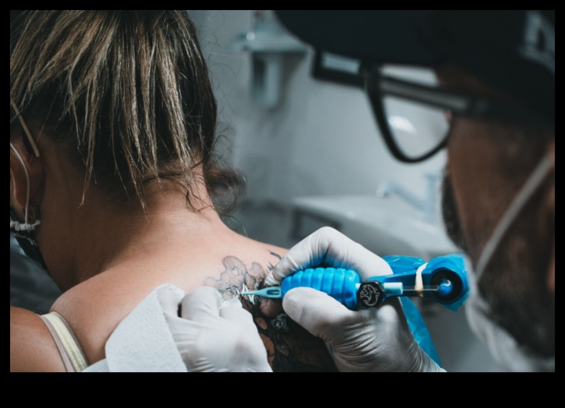 ما وراء الأساسيات: قصص وراء أساليب الوشم المتطورة